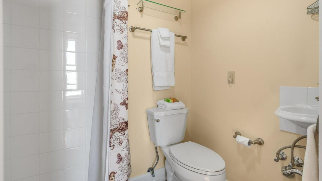 The Woodbridge House Hotel Kingsville Buitenkant foto