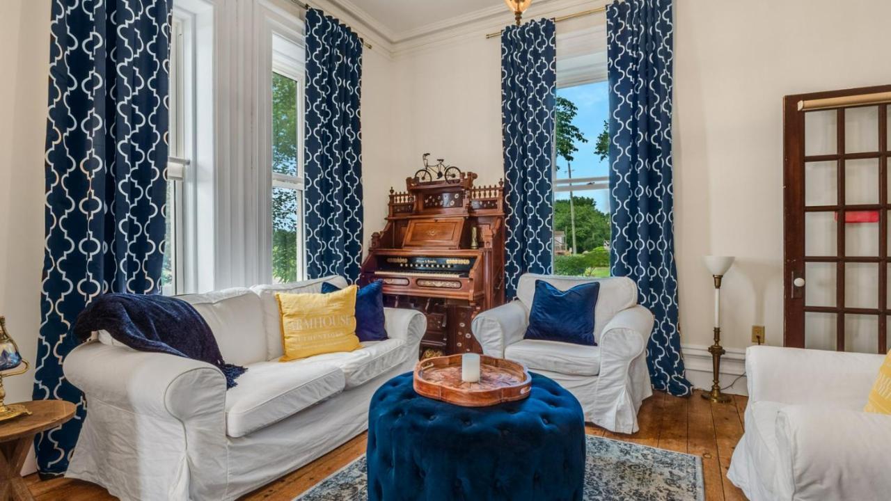 The Woodbridge House Hotel Kingsville Buitenkant foto