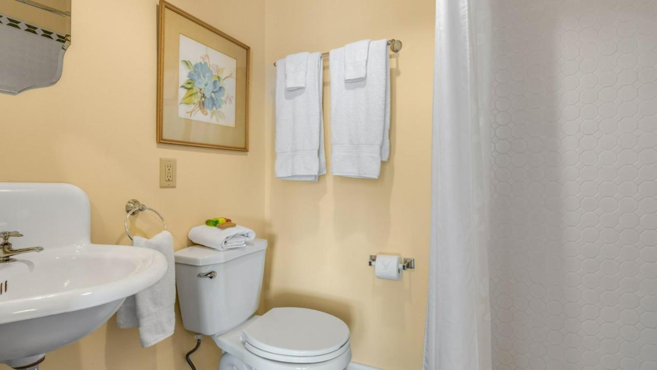 The Woodbridge House Hotel Kingsville Buitenkant foto