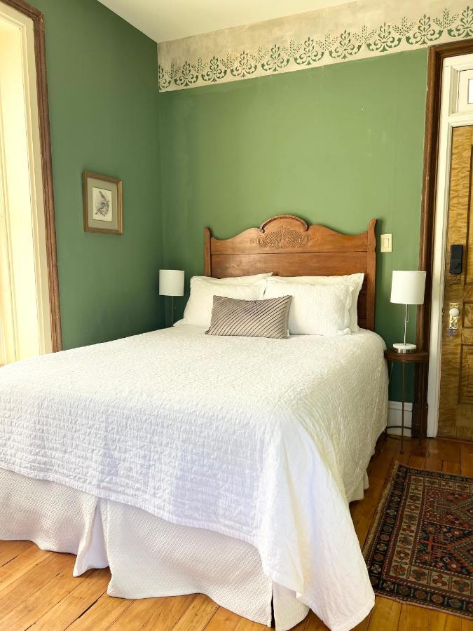 The Woodbridge House Hotel Kingsville Buitenkant foto