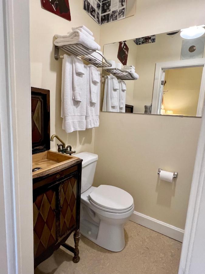 The Woodbridge House Hotel Kingsville Buitenkant foto