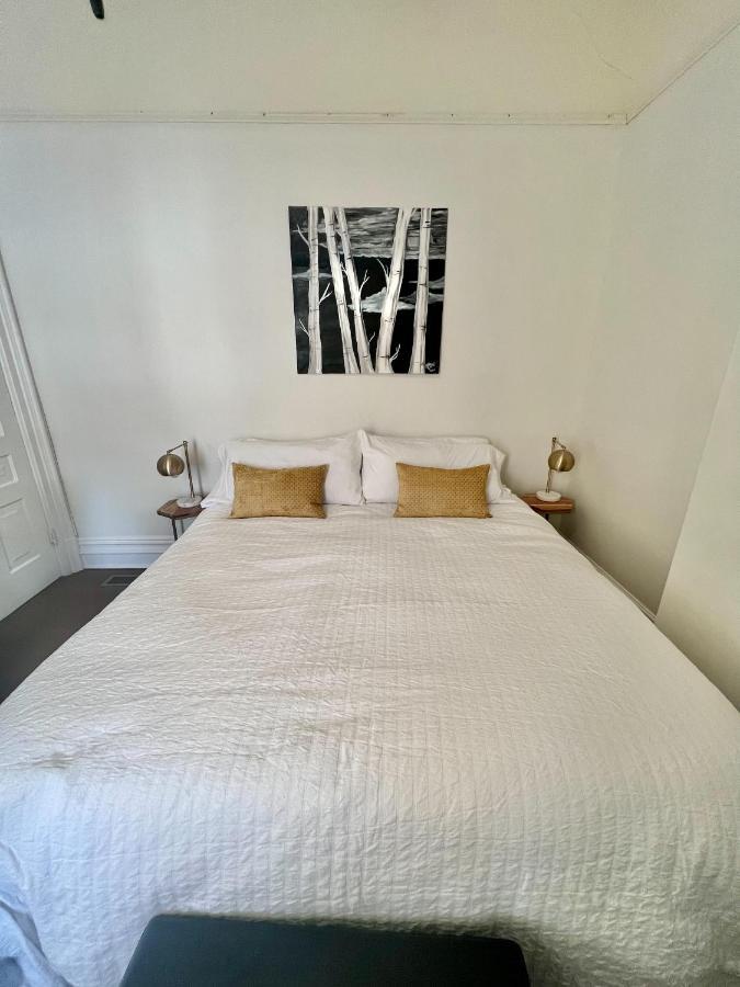 The Woodbridge House Hotel Kingsville Buitenkant foto